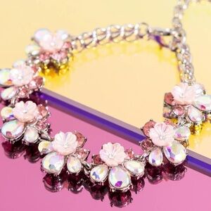 🌸💎🌸 “FLORAL FRENZY” PINK IRIDESCENT BRACELET ~ PAPARAZZI ❗️🌸💎🌸